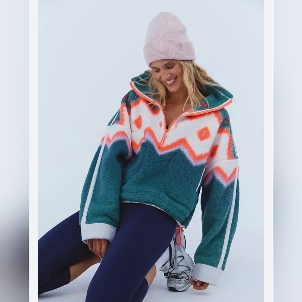 🌟 NWT 🌟 Free People Printed Mountain High Fleece
